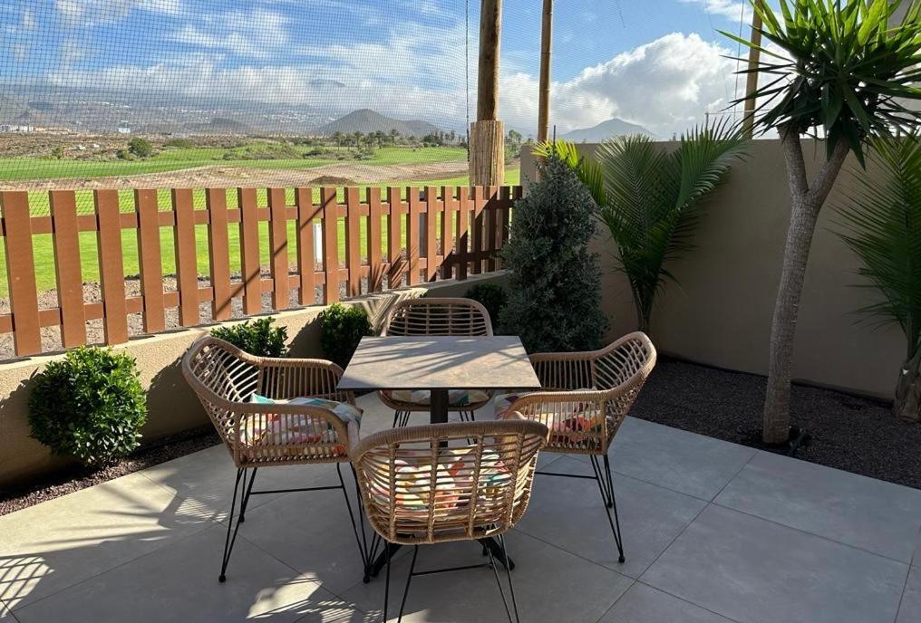 Golf Tenerife South XX Wheel Accessible Shower XX Free Wifi XX Private Pool 30 Degrees XX Two Terraces 30M2X60M2 Xxfree Parking XX Mountain View XX Flatscreen 65 Inch XX San Miguel de Abona Exteriör bild