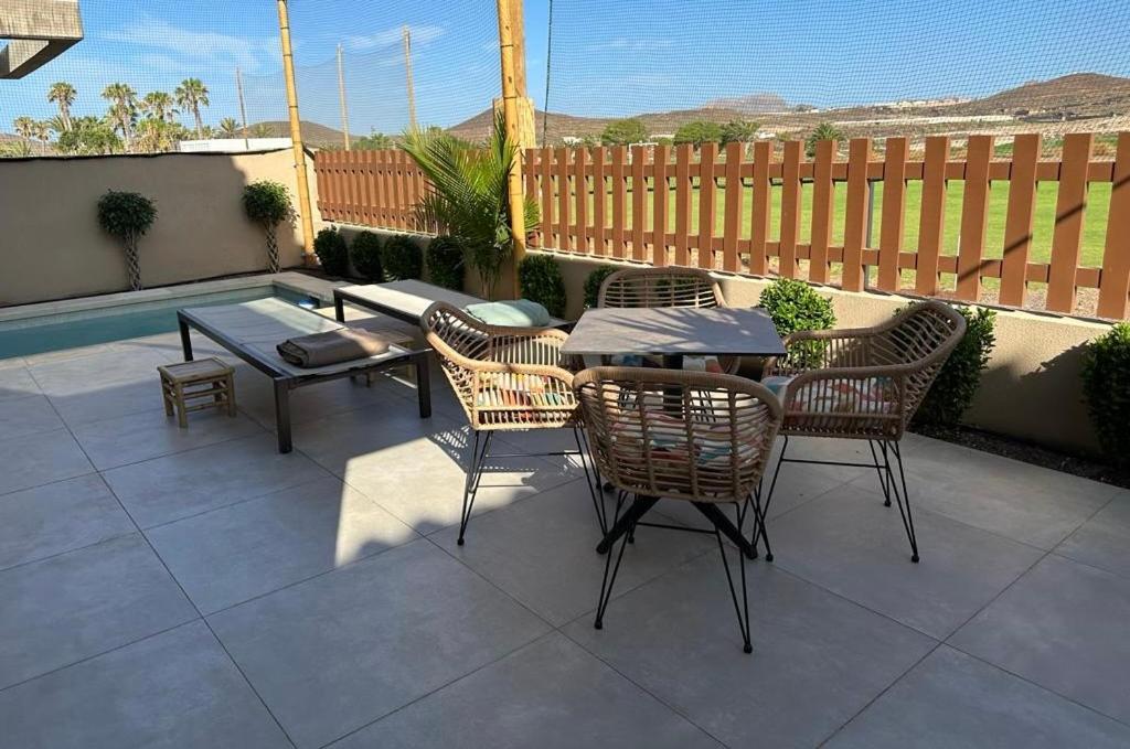 Golf Tenerife South XX Wheel Accessible Shower XX Free Wifi XX Private Pool 30 Degrees XX Two Terraces 30M2X60M2 Xxfree Parking XX Mountain View XX Flatscreen 65 Inch XX San Miguel de Abona Exteriör bild