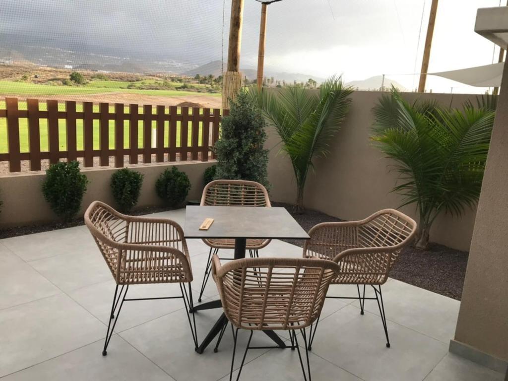 Golf Tenerife South XX Wheel Accessible Shower XX Free Wifi XX Private Pool 30 Degrees XX Two Terraces 30M2X60M2 Xxfree Parking XX Mountain View XX Flatscreen 65 Inch XX San Miguel de Abona Exteriör bild